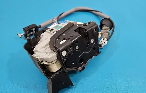 Audi A3 S3 8V Front door lock 8X1837015A IMPRK1587280