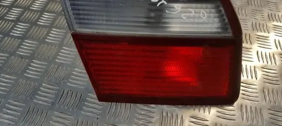 Mazda 626 Tailgate rear/tail lights 22661827 226-61827 22661827226-61827