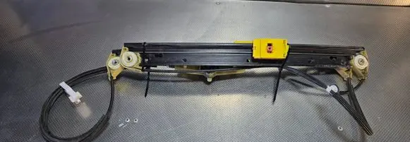 Audi A6 S6 C6 4F Front window lifting mechanism without motor 4F0837461D