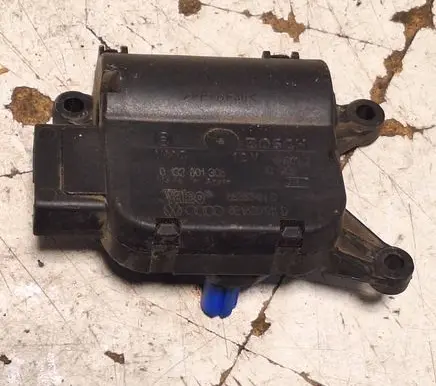 Volkswagen Sharan Air flap motor/actuator 0132801305 8E1820511D 663834NC