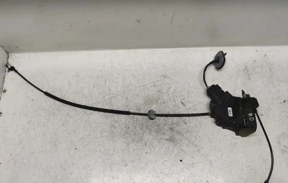 Ford Focus Front door lock 