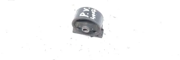 Peugeot 4007 Engine mount bracket