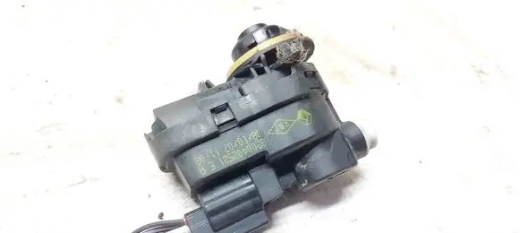 Renault Megane II Headlight level adjustment motor 8200402521