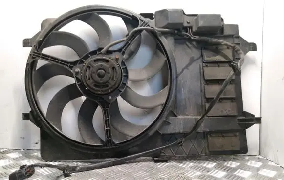 Electric radiator cooling fan