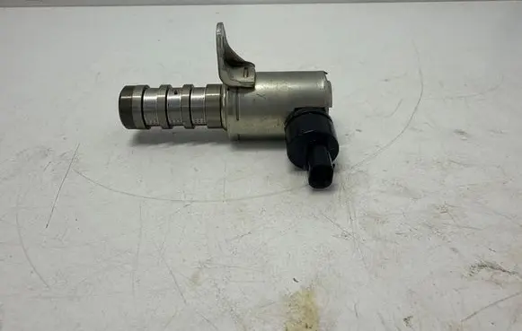 Ford Explorer VI Camshaft vanos timing valve AT4E6B297HD