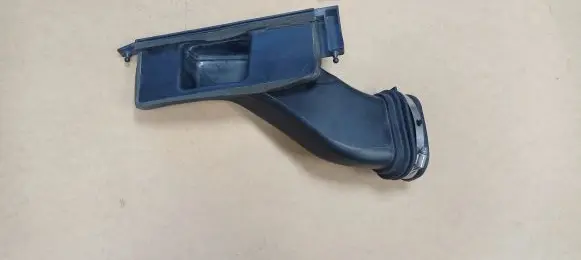 Chrysler Pacifica Air intake duct part 68235292AC 33357C