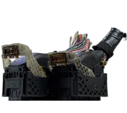 Peugeot Partner III Front door wiring loom/harness boot 9832694380