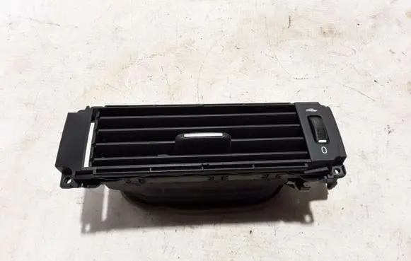 Volvo XC70 Dashboard side air vent grill/cover trim 30755179
