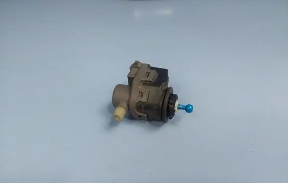 Nissan Primera Headlight level adjustment motor 26056AU300 7700420737