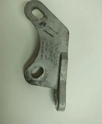 Volvo XC90 Front differential bracket 31325812