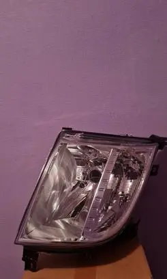Ford Fusion Headlight/headlamp 2N1H13W029CJ 24604422
