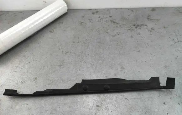 Audi A4 S4 B9 Fender end trim 8w0820582a
