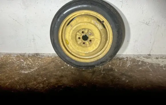 Toyota Prius (XW30) R16 spare wheel 