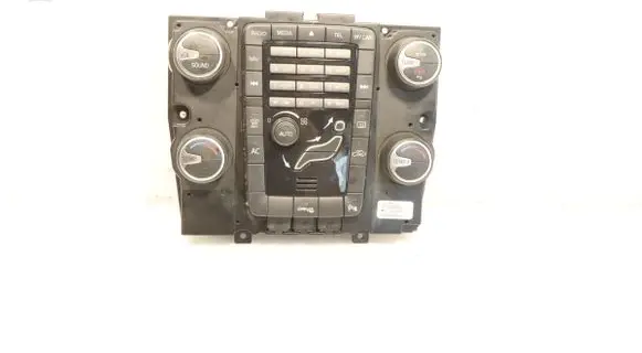 Head unit multimedia control