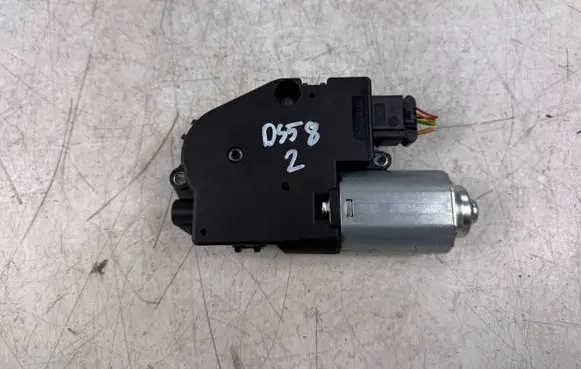 Citroen DS5 Sunroof motor/actuator 2224653D