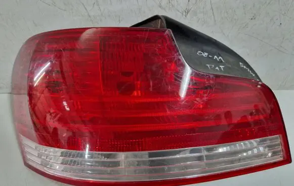 BMW 1 E82 E88 Rear/tail lights 6924519 0061520 2VP00961501
