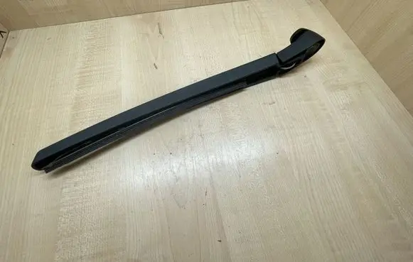 Seat Leon (1P) Rear wiper blade arm 5P0955435 5P5955707A