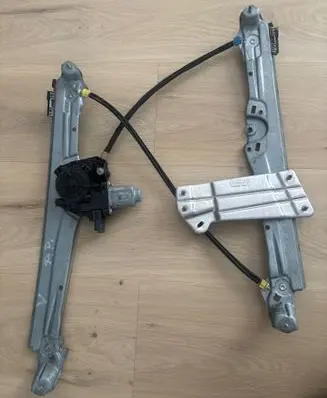 Renault Espace V (RFC) Engine mount bracket 122944 122943