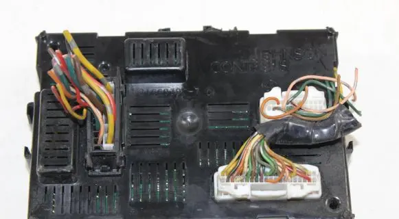 Nissan Micra Comfort/convenience module 284B2BC520 216777427H 00204382