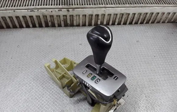 KIA Magentis Gear shifter/selector
