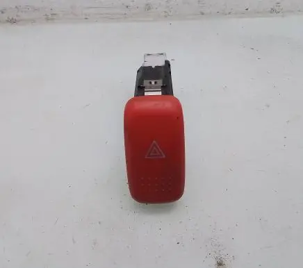 Honda HR-V Hazard light switch