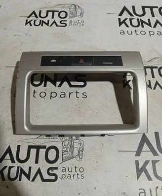 Toyota Corolla Verso AR10 Radio/GPS head unit trim 554170F010