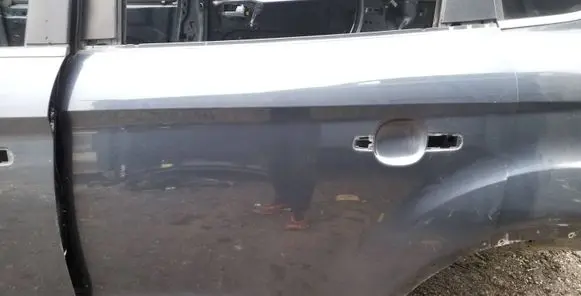 Ford Kuga I Rear door
