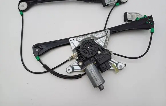 Audi A4 S4 B5 8D Front door window regulator with motor 0130821787 8D0837397D