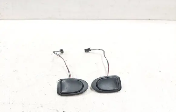 Mercedes-Benz R W251 Steering wheel buttons/switches 61829733B 61829734B