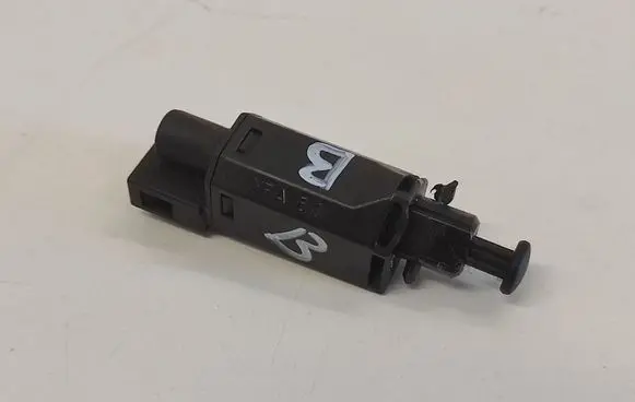 Clutch pedal sensor