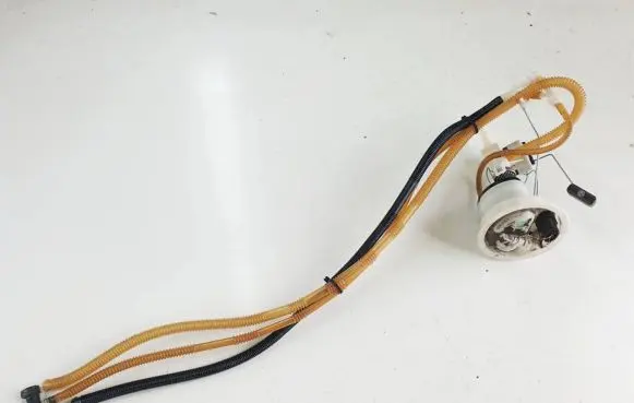 BMW 3 E92 E93 Fuel level sensor 