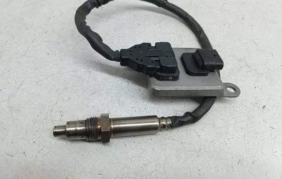 Mercedes-Benz Vito Viano W447 Lambda probe sensor A0009058411 0009058411 A3C01067400