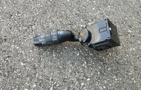 Honda CR-V Light switch M29843