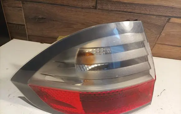 Ford S-MAX Rear/tail lights