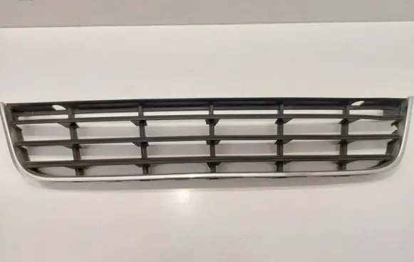Volkswagen PASSAT B6 Front bumper lower grill 3C0853677