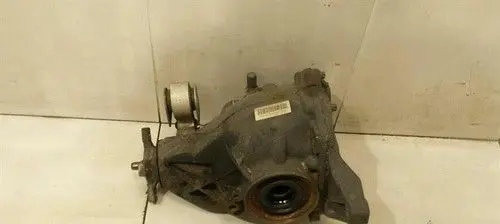 Mercedes-Benz C W205 Rear differential/diff mount bracket A2043501314