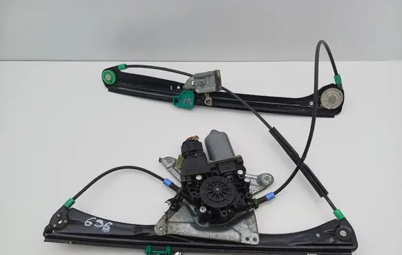 Audi A4 S4 B5 8D Front door window regulator with motor 8D0959801D 8D0837397C