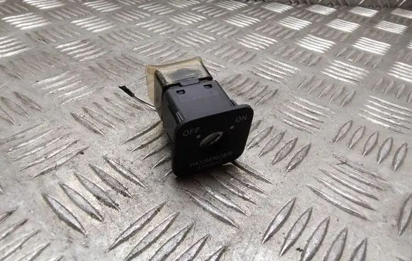 Toyota Corolla Verso AR10 Passenger airbag on/off switch 