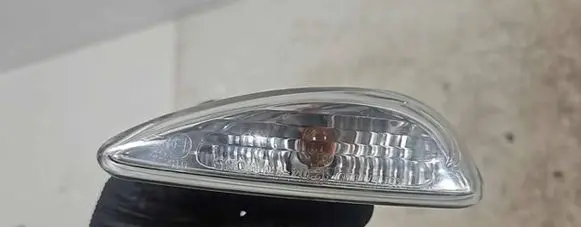 Hyundai i30 Front fender indicator light 923041R0