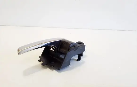 Mitsubishi Outlander Rear door interior handle