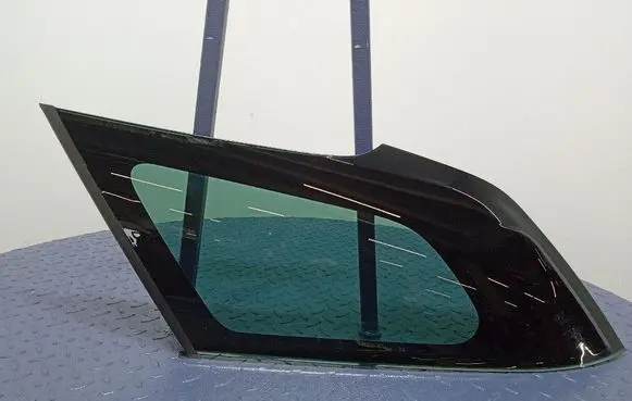 Citroen DS5 Rear side window