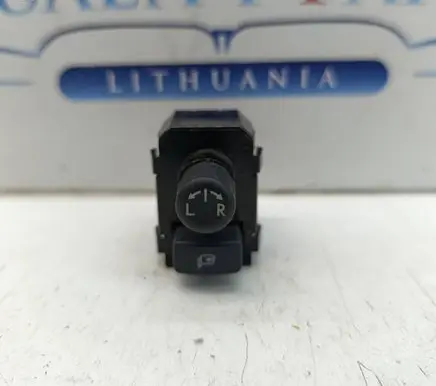 Subaru Forester SJ Wing mirror switch 83061FJ000