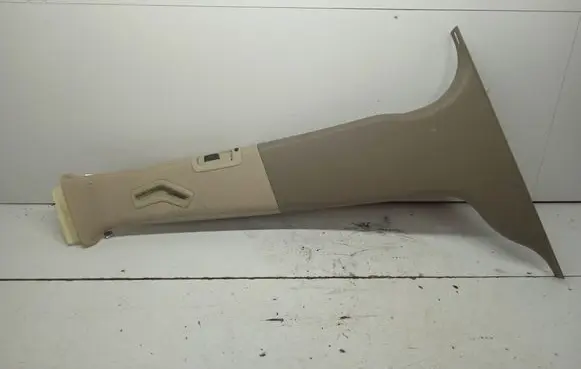 Volvo V70 (B) pillar trim (bottom) 