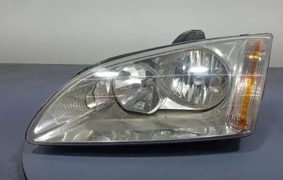 Ford Focus Headlight/headlamp