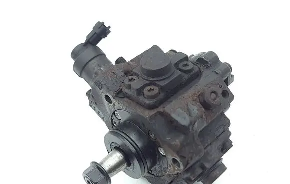 KIA Optima Fuel injection high pressure pump 0445010206 331002A420 0395184