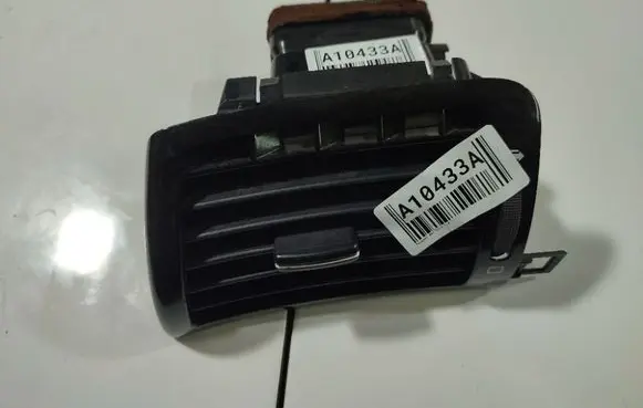Peugeot 407 Dash center air vent grill 9644589577