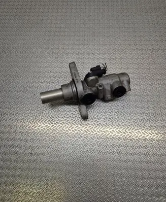 Volkswagen PASSAT CC Master brake cylinder 5N0945459A 1K0945459A