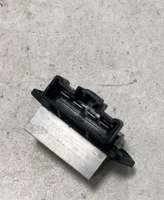 Toyota Avensis T250 Heater blower motor/fan resistor 4993002121
