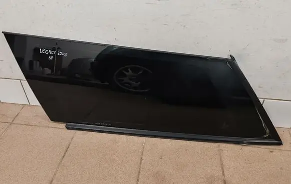 Subaru Legacy Rear side window