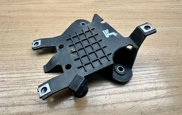Volkswagen Touareg II Blind spot radar bracket 7P6907455